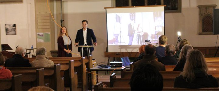 Live aus Kiryat Tivon: ein halbes Publikum – und vier Perspektiven auf Braunschweigs israelische Partnerstadt